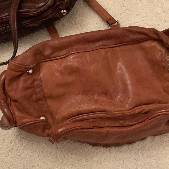 PRICE DROP MAKE AN OFFER! Prada satchel/shoulder bag. - Picture 9 of 11